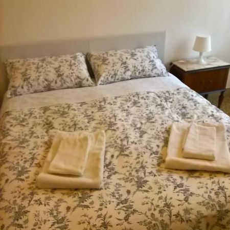 Marchese Ugo Bed and Breakfast Palermo Buitenkant foto